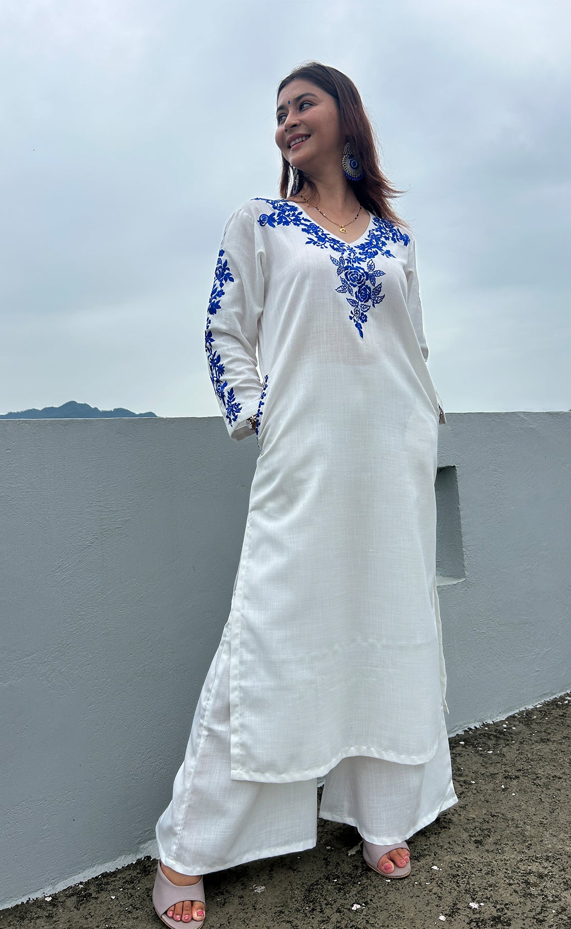 Jugni White Indigo Embroidered Phiran Set
