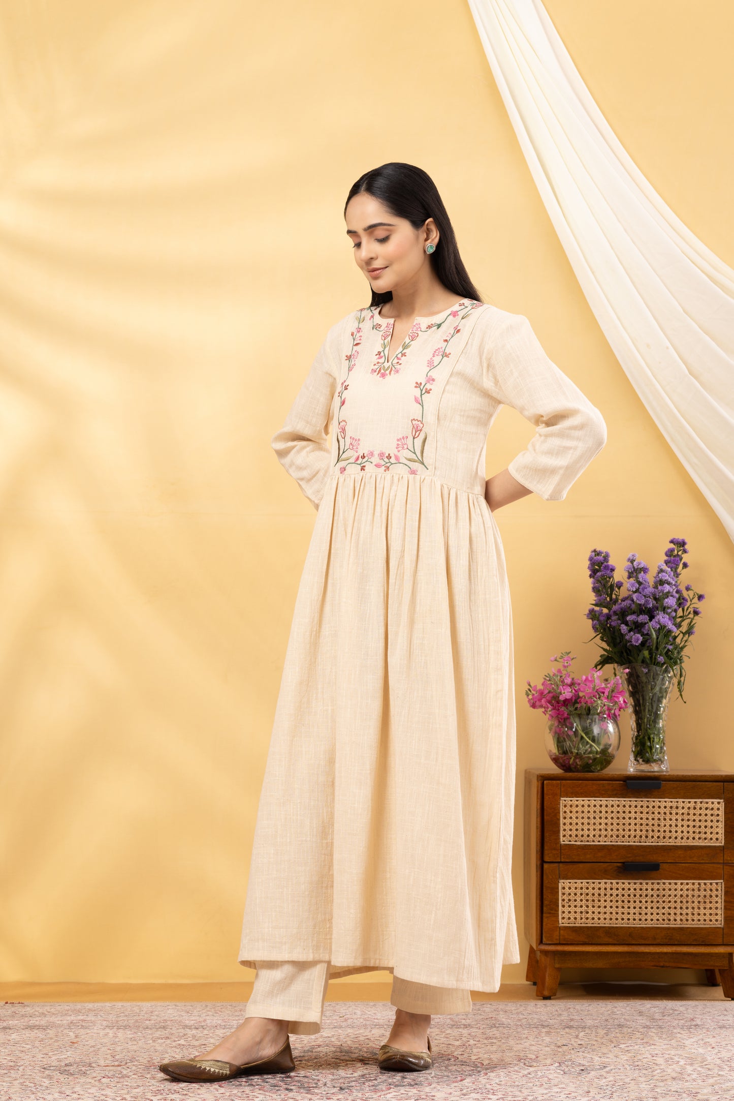 Saadgi Oat White Embroidered Kurta Set