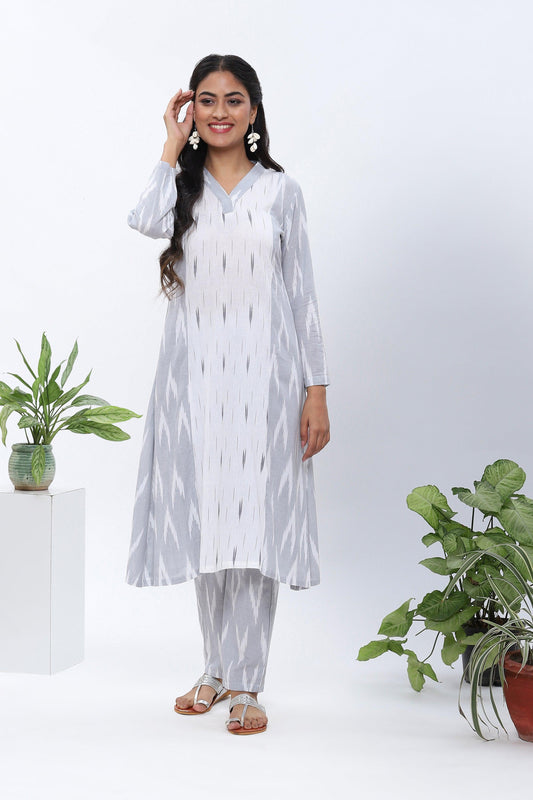 Shravani Grey and White Ikkat Kurta Set