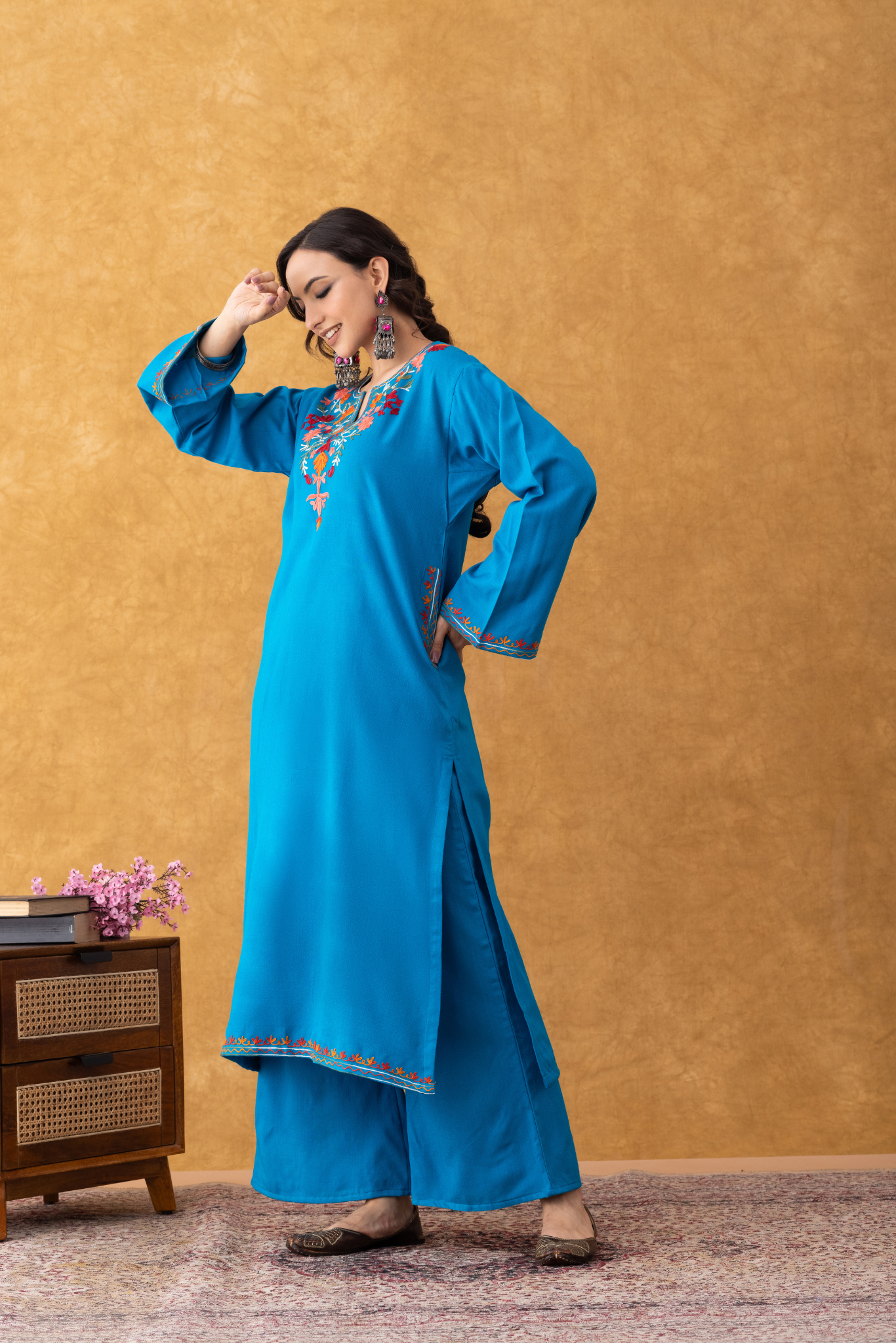 Noor Phirozi Multi Embroidered Phiran Set