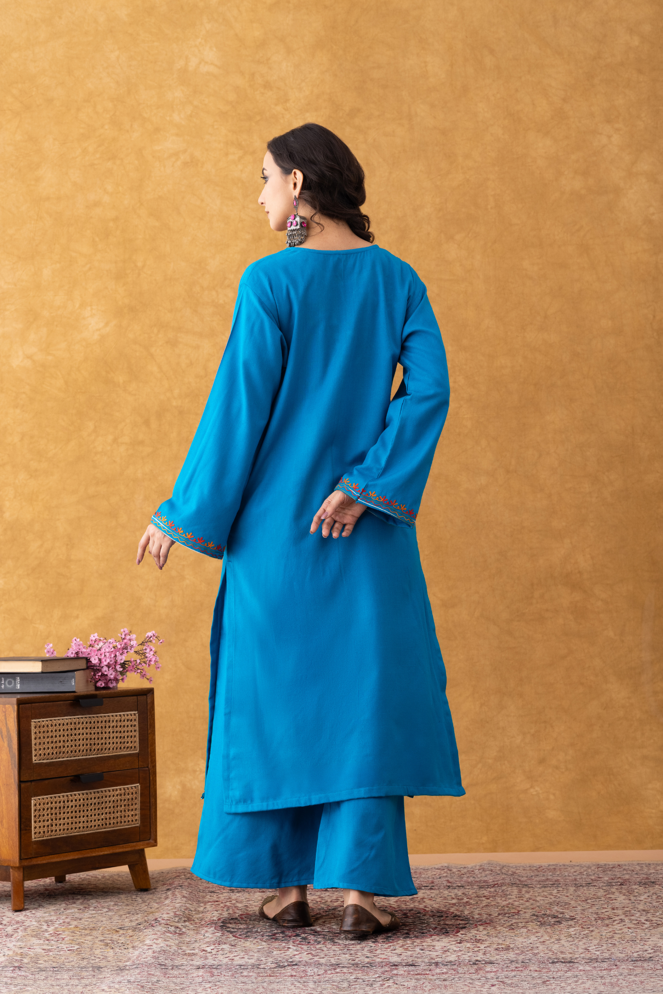 Noor Phirozi Multi Embroidered Phiran Set