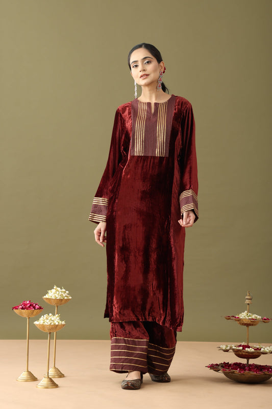 Brick Brown VelvetKurta Set, women brick brown velvet kurta set, men brick brown velvet kurta set, brick brown velvet kurta set ladies Velvet Kurta Set, velvet kurta set handikart, velvet kurta set women, velvet kurta set, velvet kurta set for wedding woolen kurta set, woolen kurta set for ladies, kashmiri woolen kurta set, woolen kurta set for winter