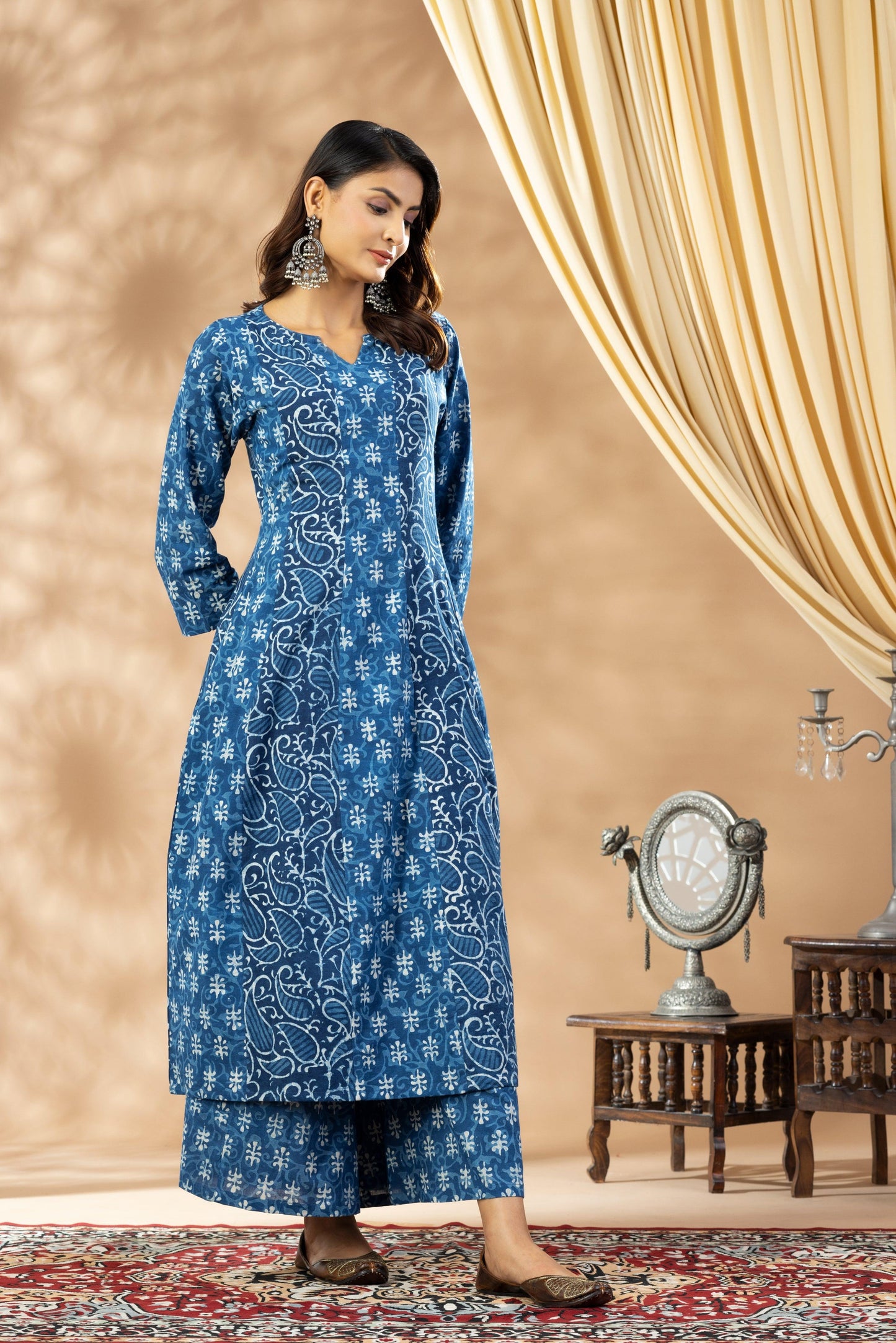 Umang  Indigo Kalidar Dabu Kurta Set