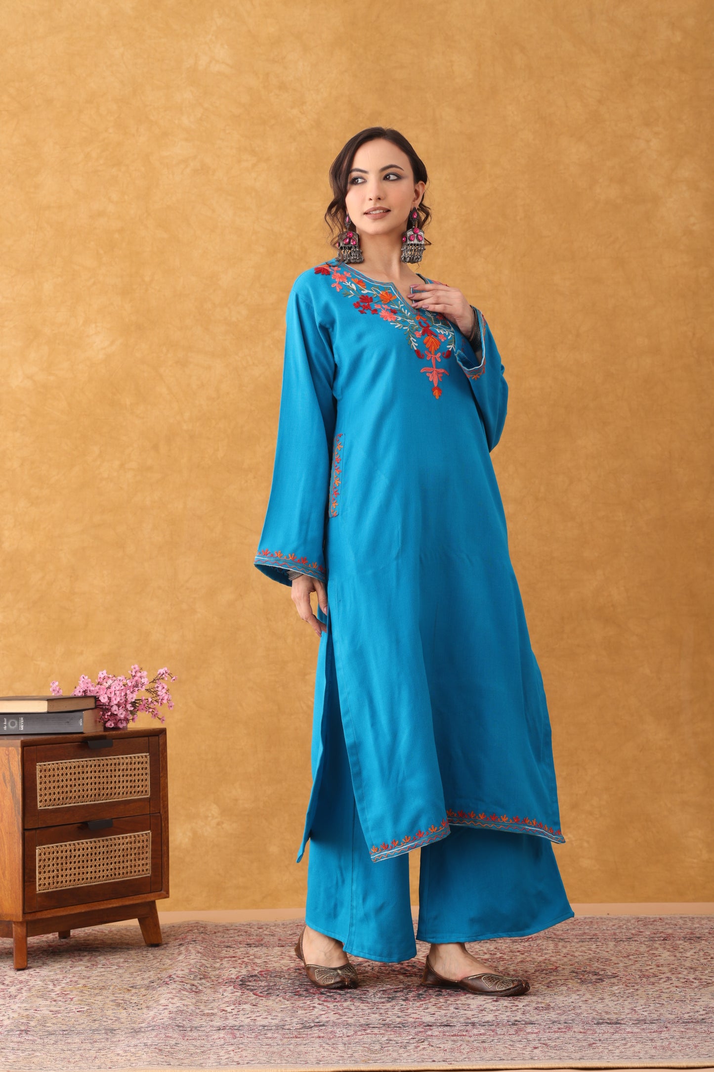 Noor Phirozi Multi Embroidered Phiran Set