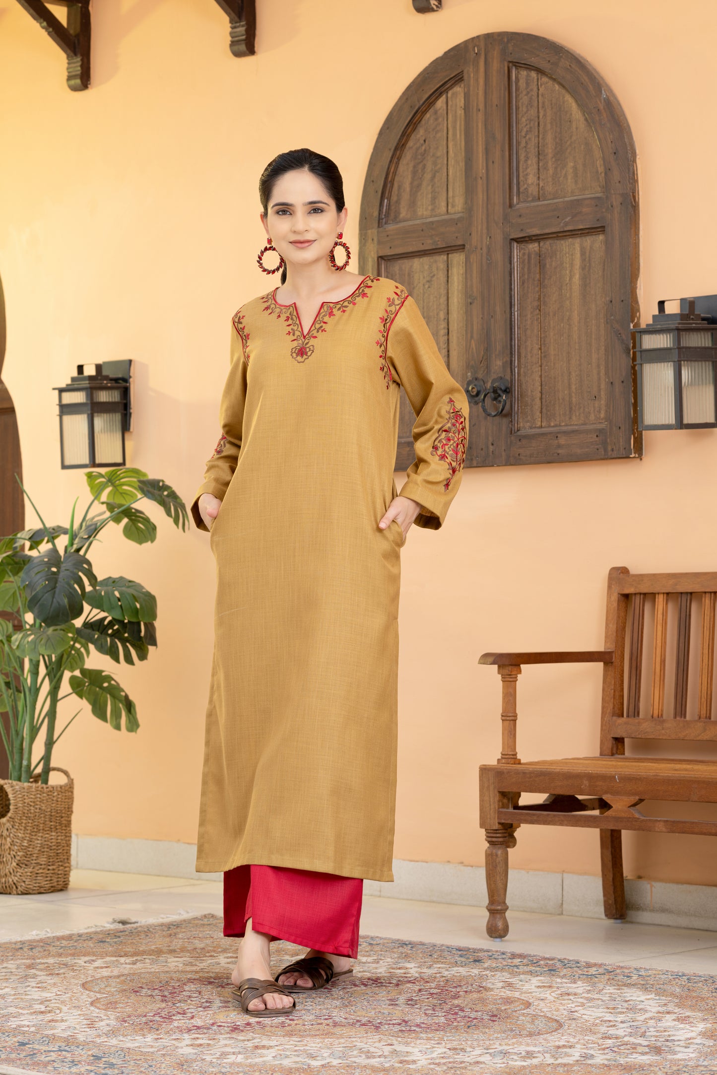 Jugni Sheen Gold Embroidered Phiran Set