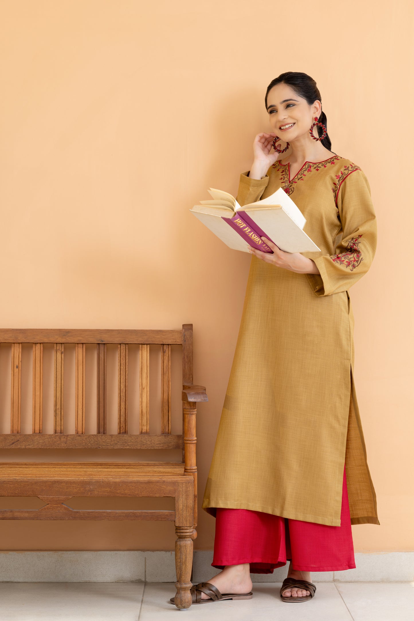 Jugni Sheen Gold Embroidered Phiran Set