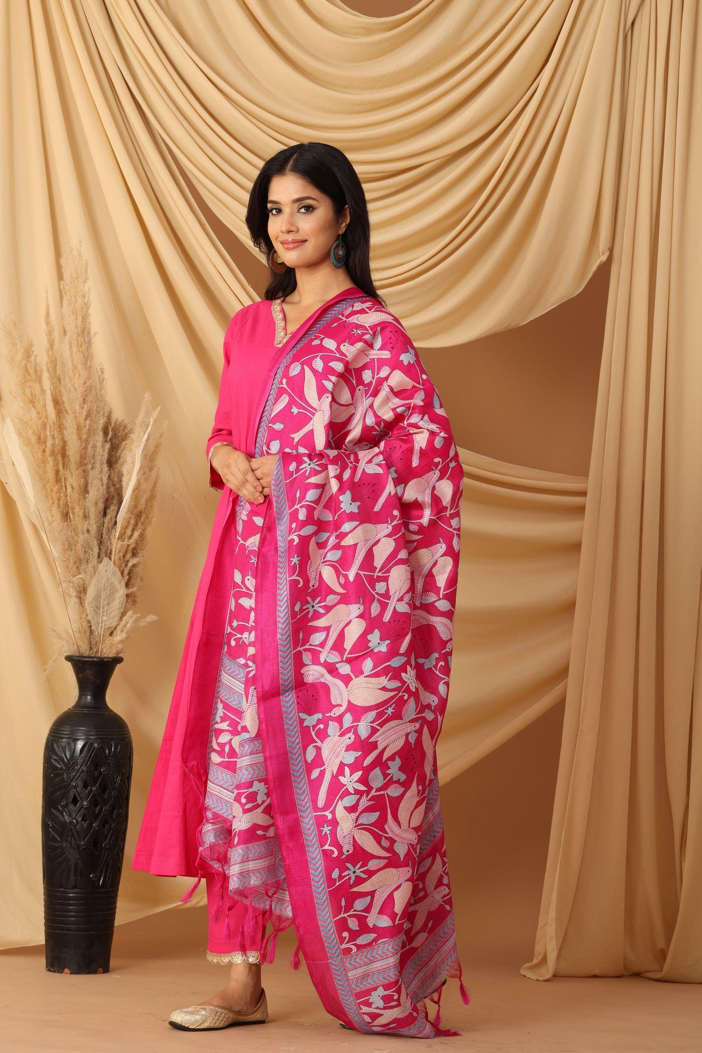 Pihu Fuschia Lace Kurta Set with Printed Dupatta