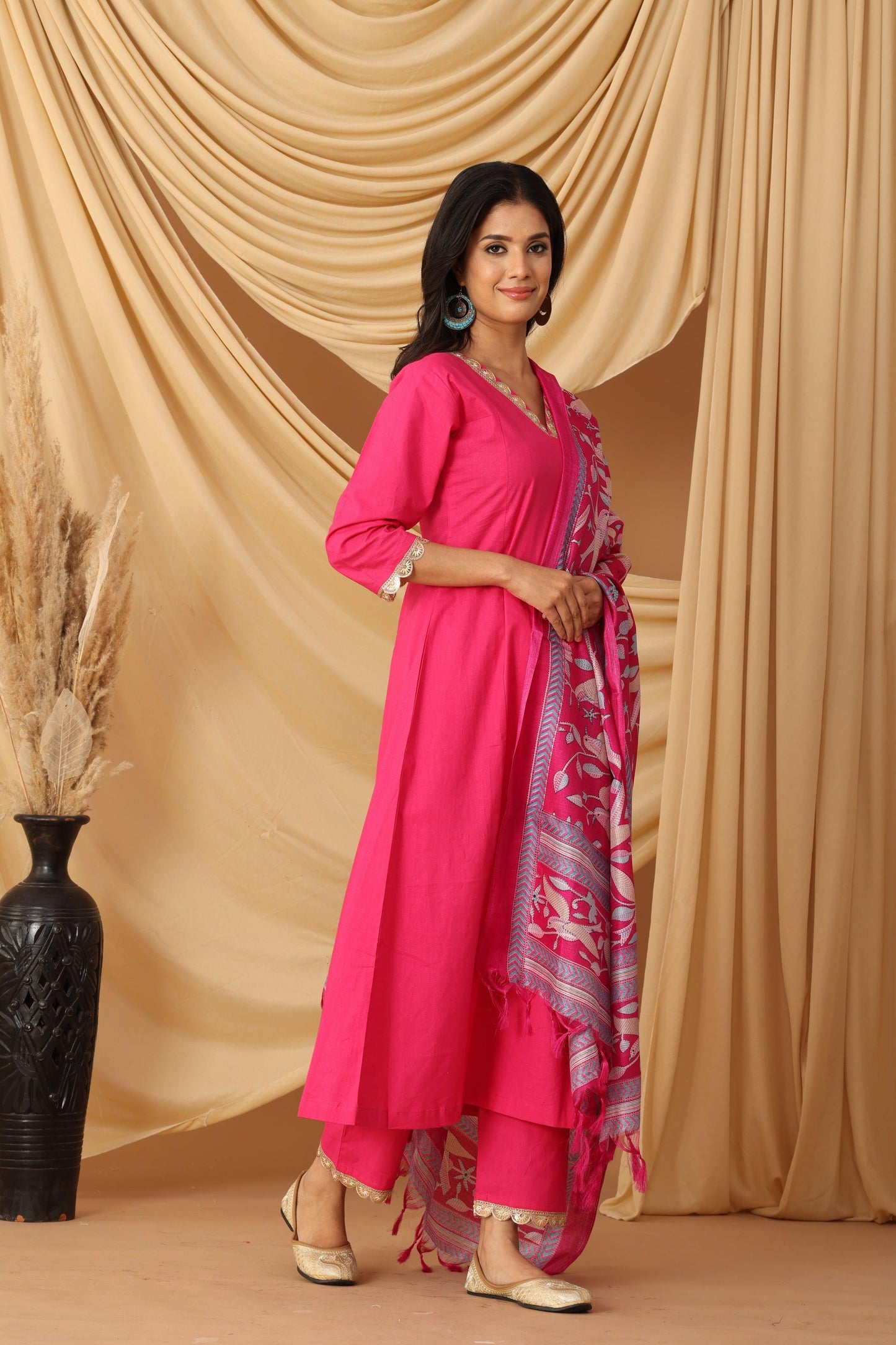 Pihu Fuschia Lace Kurta Set with Printed Dupatta