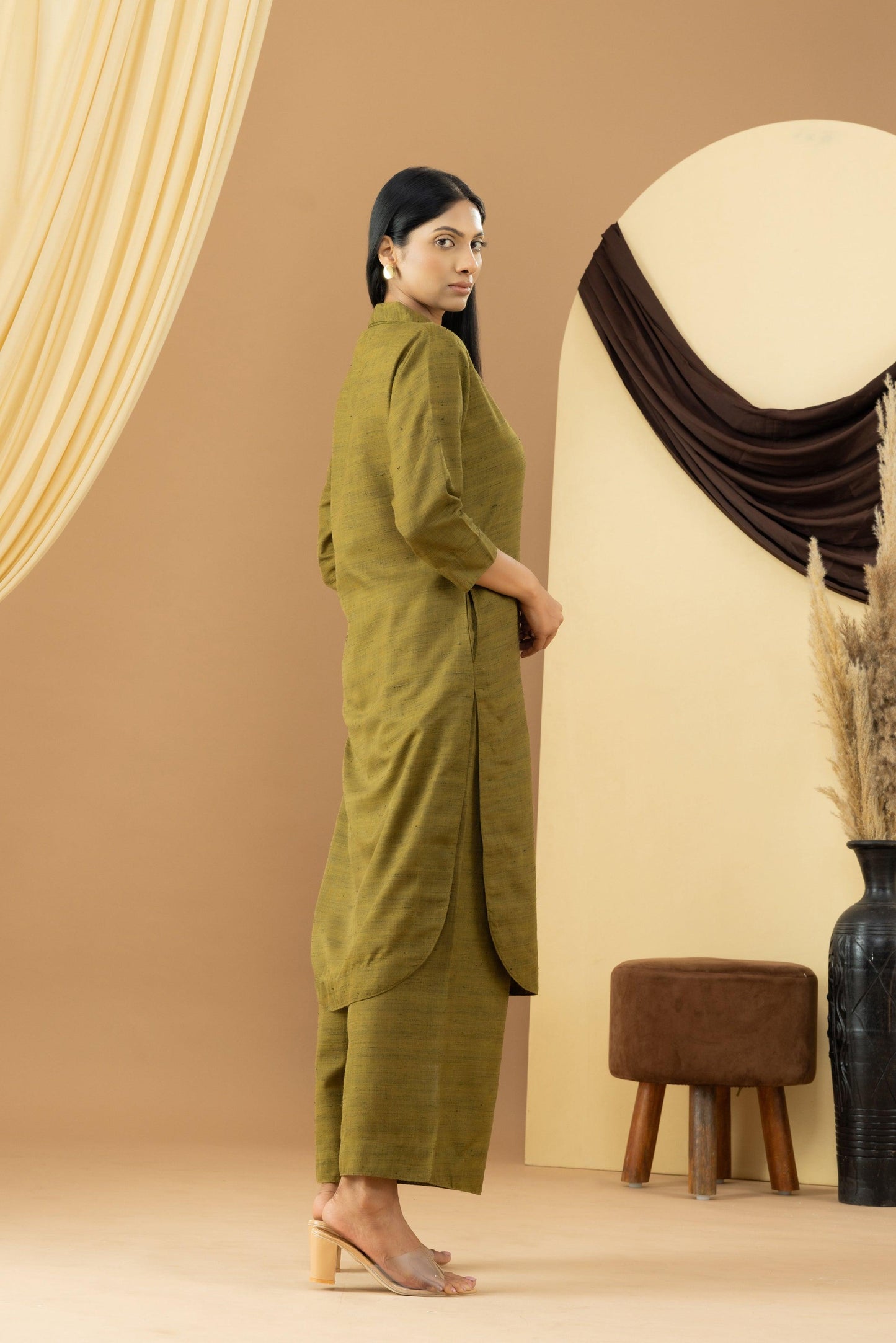 Harsingaar Olive Green Khadi Kurta set